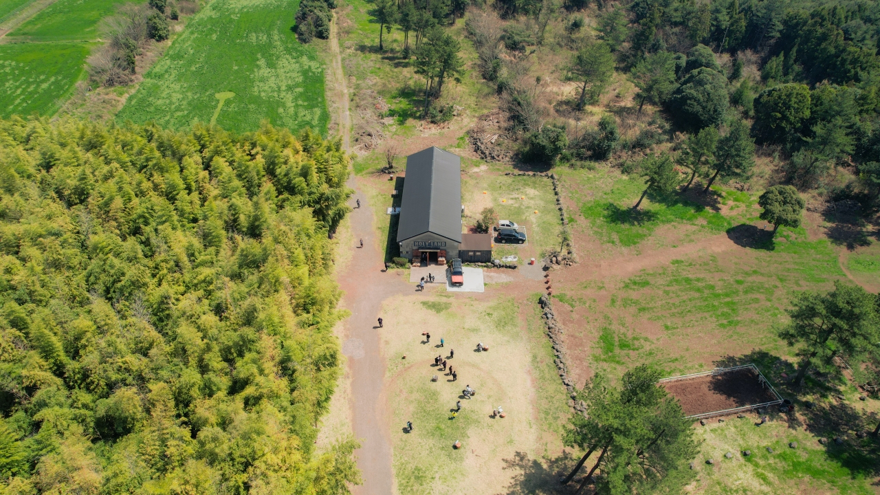70년의 세월을 가진 대한목장의 내외부 전경