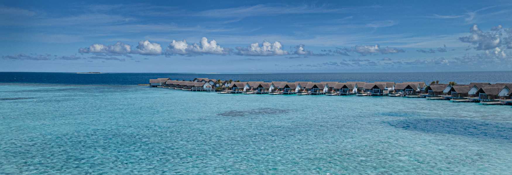 몰디브에 자리한 포시즌스 리조트 란다기라바루