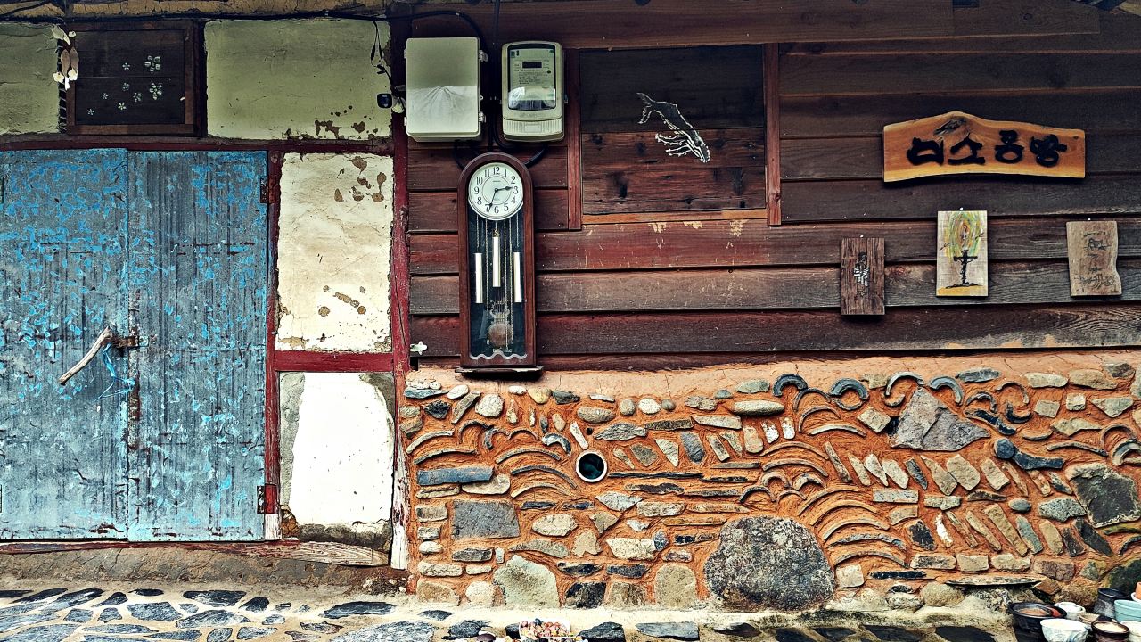 [도자기공방미소] 도예가 호스트와 함께 하는 흙집에서의 감성 촌캉스(식사와 찻자리 포함)