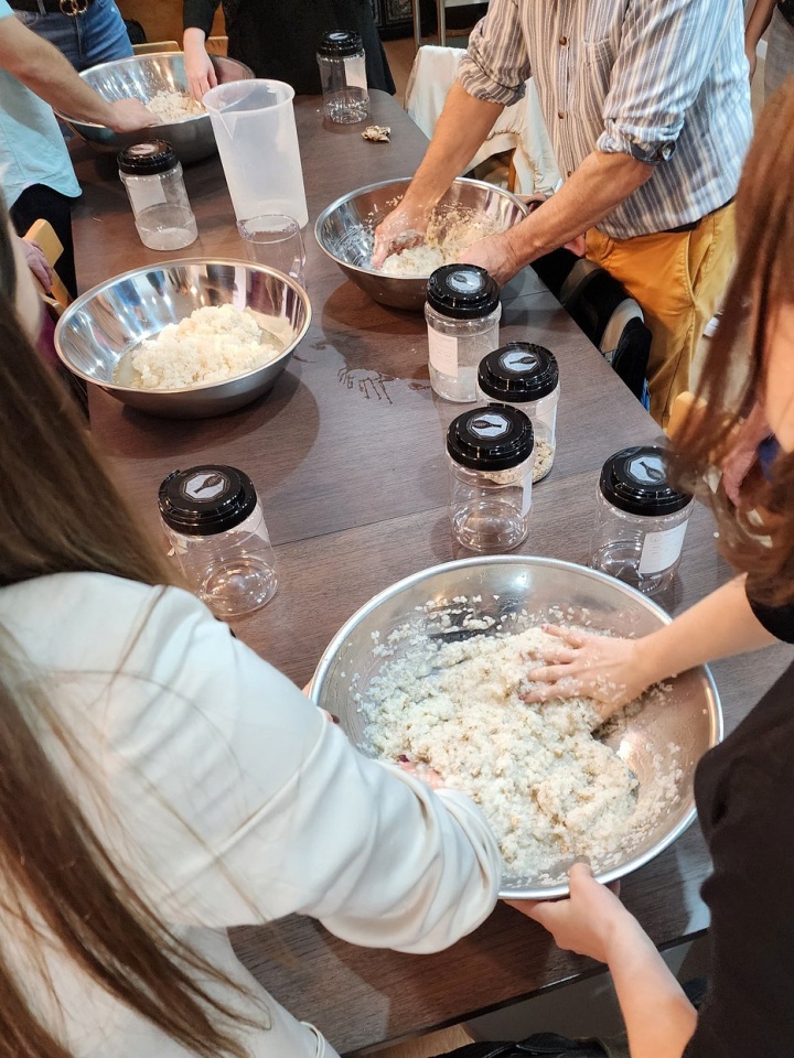 [더술컴퍼니] 제철 농산물로 만드는 시즈널 막걸리 클래스 (영어)